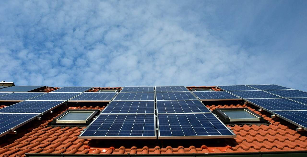 Güneş Enerjisi Bir Eve Ne Kadara Mal Olur? 2025 Güncel Rehber